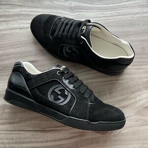GUCCI GG Black Suede Sneaker Size 10.5 MENS US (GUCCI 9.5)